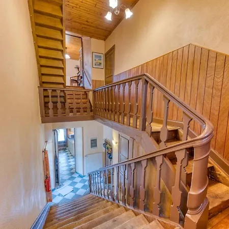 Le Chateau-ferme De Laval : La Tour Ferienhaus