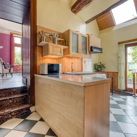 Ferienhaus Le Chateau-ferme De Laval : La Tour Sainte-Ode