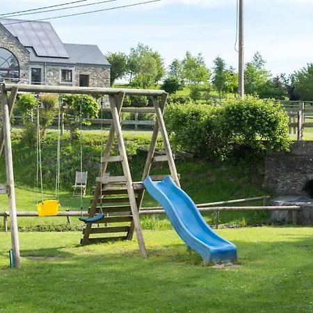 Le Chateau-ferme De Laval : La Tour *